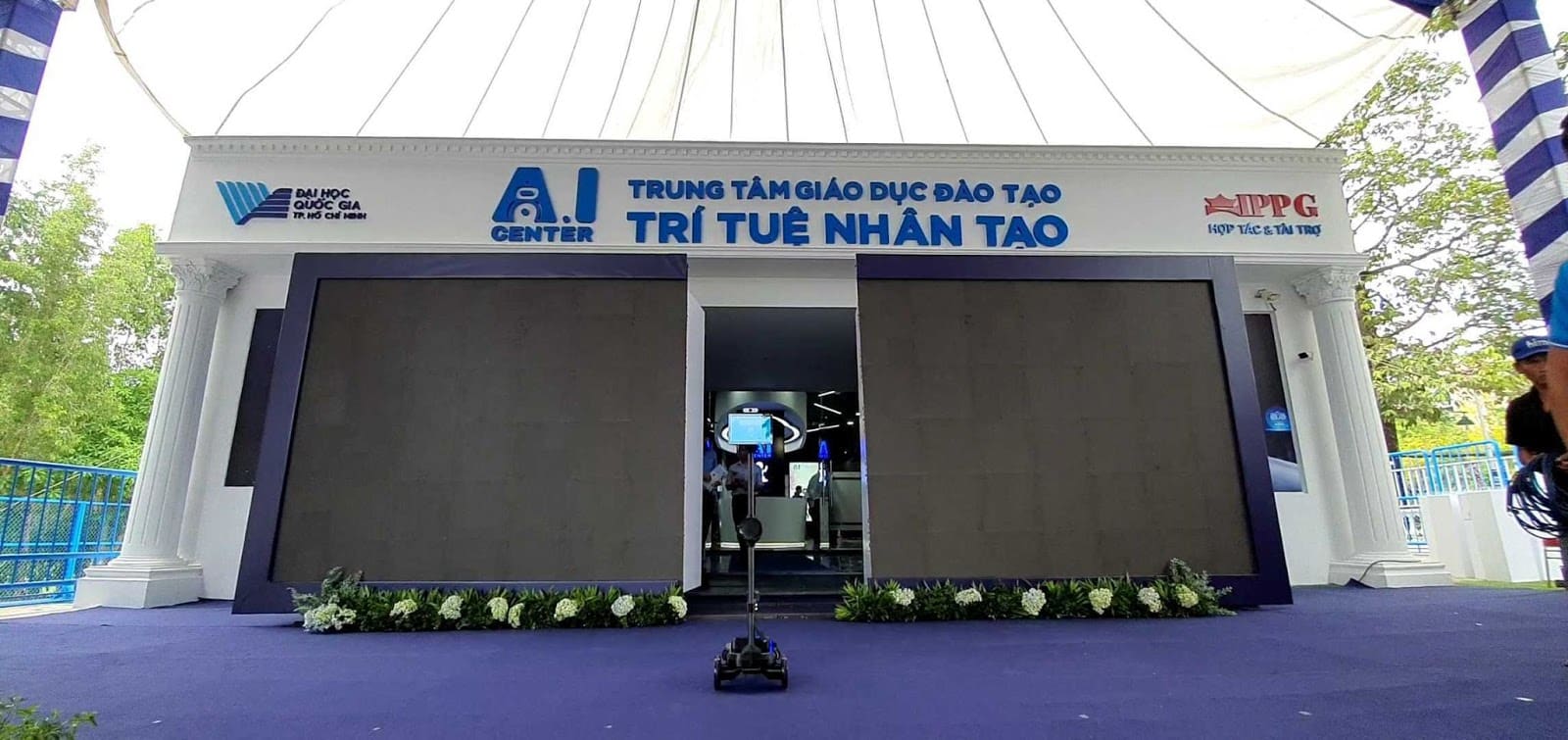 Ohmni Robot in front of the Vietnam AI & Robotics Training Program